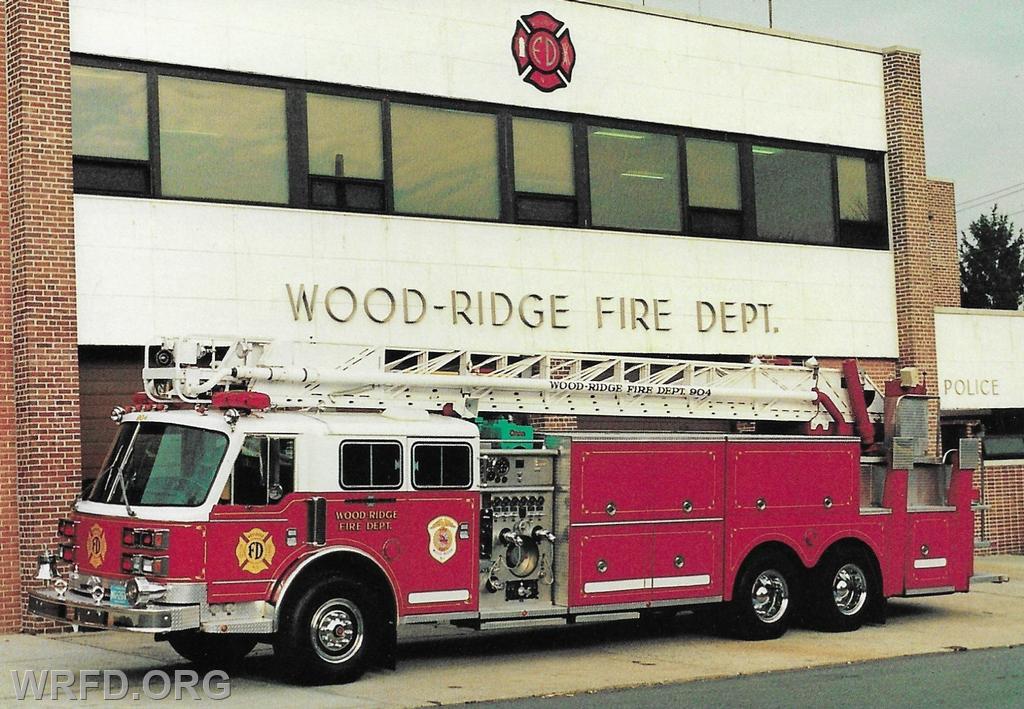 Truck 904 - 1988 American LaFrance
100 ft. / 2000 gpm