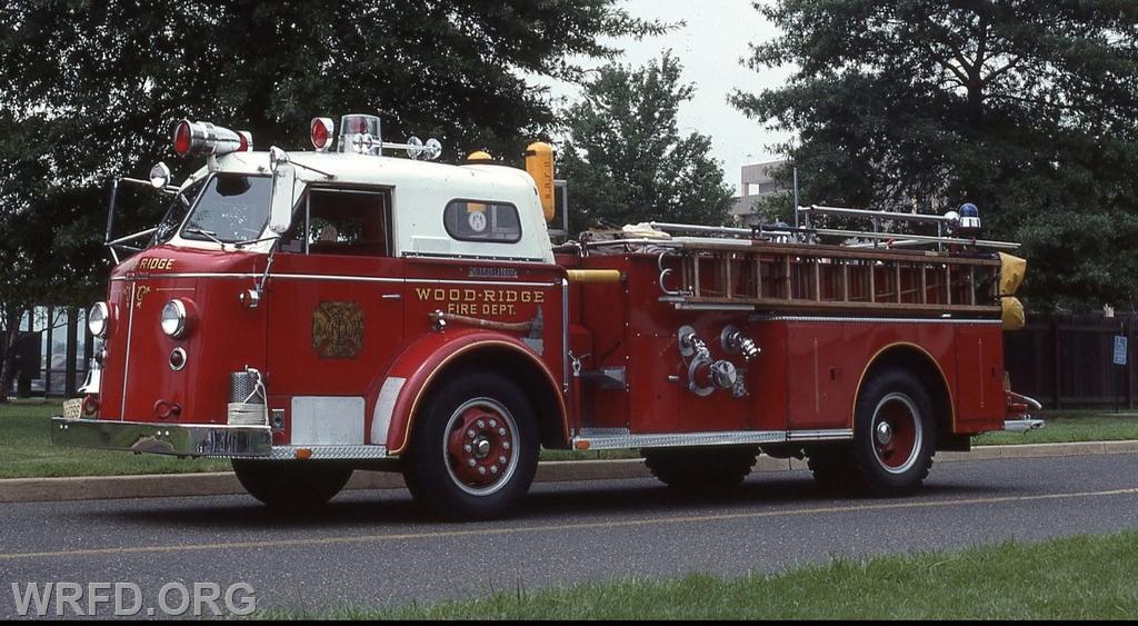 Engine 905 - 1956 American LaFrance 1250 / 500