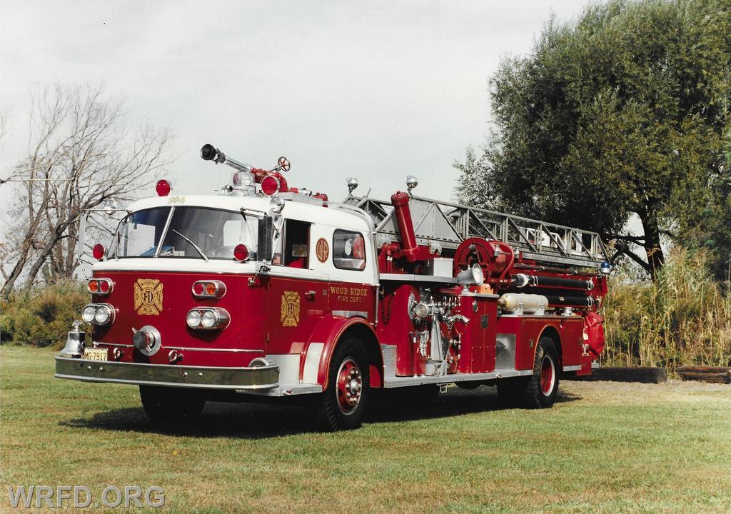 Truck 904 - 1967 American LaFrance
75 ft. / 1250 / 400